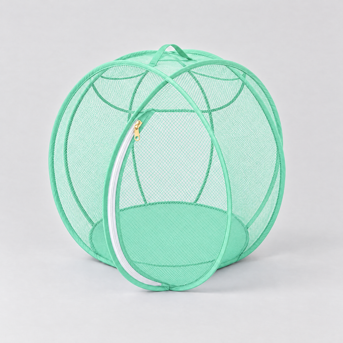 The Meowtside Ball in Mint